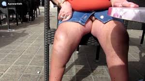 Girls In Yoga Pants Without Underwear Upskirt - UPSKIRT.TV