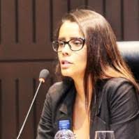 Michelle Gironda's Instagram, Twitter & Facebook