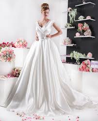 Aussi j'ai envoyé un courriel à leur service client quelques questions et ils étaient si gentils et rapidement réactifs! Robe De Mariee En Double Organza Cache Coeur Et Dentelle