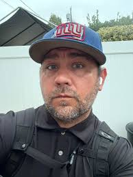 Masculine partner sought by gay man in Long Island, NY