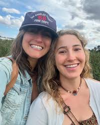 Thinking about the time I enjoyed the most delightful afternoon with my  friend @jennydae, who is, among a great number of other notable and  fascinating things, a naturalist. 🦉 When she invited