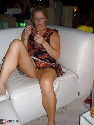 Maduras exhibicionistas. - ZB Porn