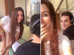 480x204 px download gif or. Bollywood News At Ebiopic Arbaaz Khan Girlfriend Giorgia Andriani Shaved Him Giorgia Shared Video And Write Being A Barber Or Being Barbaric What Say Arbaaz S Girlfriend Made His Shaving Shared