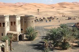 Its majestic structure and its privileged location make kasbah hotel tomboctou a compulsory stop for any traveler in the south of morocco. Kasbah Hotel Tombouctou