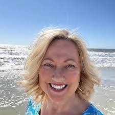 Tina Dixon's Instagram, Twitter & Facebook