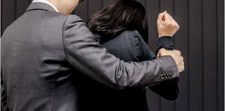 Gangguan seksual di tempat kerja definisi pengenalan gangguan seksual jenis gangguan seksual kesan gangguan seksual cara mengatasi rumusan punca gangguan seksual. Gangguan Seksual Ini Kesan Bahaya Terhadap Mangsa Hello Doktor