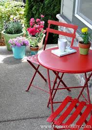 A Summer Ready Porch Red Bistro Set From Target Comfy Home Bistro Set Beautiful Home Designs Balcony Decor