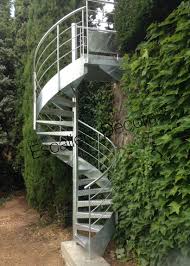Escalier Colimacon Contemporain Escaliers Decors Escalier En Colimacon Escalier Escalier Exterieur