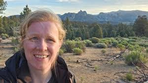 Cindy Loewen's Instagram, Twitter & Facebook