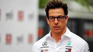Toto wolff admitted max verstappen is a driver who will be on everybody's radar. Toto Wolff Warum Nicht Nach Der Alphabetischen Ordnung Der Namen Der Rennfahrer Starten Vmax Si