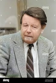 Paul Loewe's Instagram, Twitter & Facebook