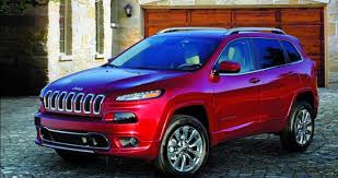 Jeep grand cherokee )‏ هي سيارة دفع رباعي للاستعمالات المتعددة من الحجم المتوسط وتنتج من قبل قسم جيب في شركة كرايسلر ، الغراند شيروكي. Ø³ÙØ§Ø±Ø© Ø¬ÙØ¨ Ø¨Ø§ØªØ±ÙÙØª