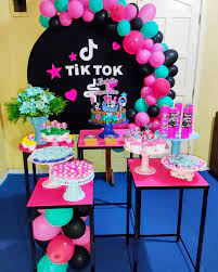 11 Anos Das Gemeas Ana Clara E Festa Cia Decoracoes Facebook