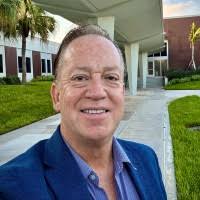 Maylin Pineda Email & Phone Number