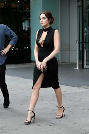 Amazing Side View Elizabeth Gillies Liz Gillies Liz Gilles