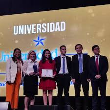 Universidad Católica recibe el galardón de Top Of Mind por 7° año