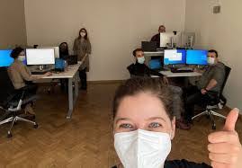 Mengchen Shi's Instagram, Twitter & Facebook