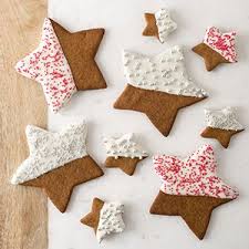 Gingerbread Stars Decorate Your Stars With Holiday Sprinkles For An Extra Festive Treat Hannafordfresh Holiday Sprinkles Gingerbread Star Food