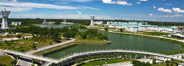 It started off with two faculties and had 118 students enrolled on 8 august 1993. Universiti Malaysia Sarawak Phoenix Asia Academy Of Technology