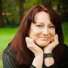 Joanna Fish's Instagram, Twitter & Facebook