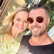 Love this picture of both of you! ❤️