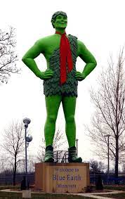Giant Statue Gets Wintry Addition Local News Mankatofreepress Com