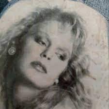 Debra Mcevers's Instagram, Twitter & Facebook