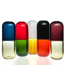 Milan Designer Fabio Novembre Has Created These Pill Like Vases For Murano Glass Company Venini M Disenos De Unas Botellas De Vidrio Pildoras De La Felicidad