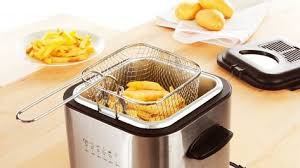 Comment Nettoyer Une Friteuse 6 Astuces De Grand Mere Comment Nettoyer Une Friteuse Nettoyer Friteuse Astuces Pour Nettoyer