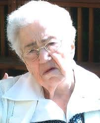 Eva Caron's Instagram, Twitter & Facebook