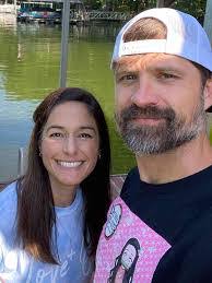 Walker Hayes's Instagram, Twitter & Facebook