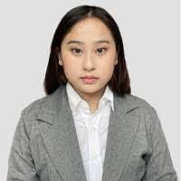 Yolanda Christy's Instagram, Twitter & Facebook