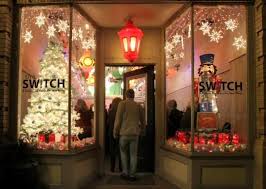 Hyde Park Shop Wins Citywide Best Window Contest Christmas Window Display Holiday Window Display Christmas Window