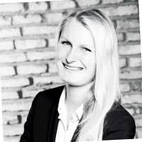 600+ perfiles de «Ertz»