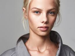 Nova modelo da Ford foi descoberta em cemitéri...