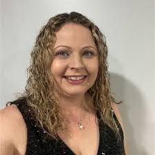 Tammy Bateman's Instagram, Twitter & Facebook