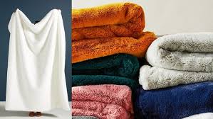 15 Of The Best Throw Blankets Of 2021 From Ugg Barefoot Dreams And More