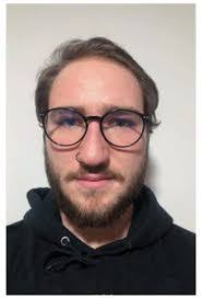 Ryan Esau's Instagram, Twitter & Facebook