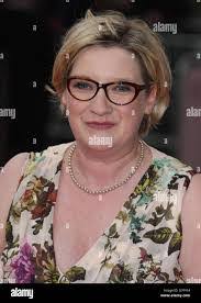 Sarah Millikin's Instagram, Twitter & Facebook