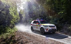Download Wallpapers Land Rover Discovery Red Cross Emergency Response 2018 4k Ambulance Suv Rescue Austria Land Rover For Desktop Free Pictures For Desktop Free