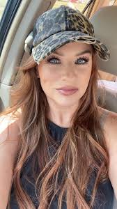 Hi all! I just wanted to introduce myself. Tiffany Here, 27 years Old  living In Fl🌞☀️New to my journey of building a personal relationship with  GOD. But don't get it twisted😅I ALWAYS