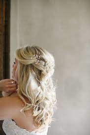 Bridal Hair Austin Texas Wedding At Ma Maison Planning Design Florals And Paper Goods By The Nouv Texas Weddings Wedding Hairstyles Austin Texas Wedding
