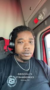 Hope my 5 head don't blind yall just here to say have a good day truckers  stay warm 🤘🏾🤞🏾