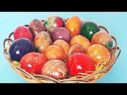 3 Idei De Vopsit Oua Pentru Pasti Rapide Si Usor De Facut Youtube Easter Traditions Easter Eggs Romanian Easter