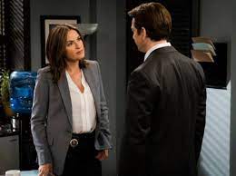 It was announced in march 2015 that season seventeen would be show runner/executive producer warren leight's last season on the show: Law Order Svu Recap Melancholy Pursuit Season 17 Episode 8 Celeb Dirty Laundry