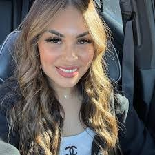 Kendra Patrick's Instagram, Twitter & Facebook