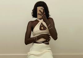 Mirror selfie with flash covering face. 20 Mirror Selfie Tips And Poses To Try With Your Phone Or Camera