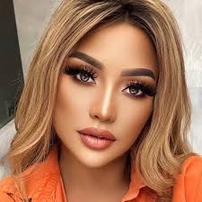 𝘿𝙚𝙗𝙗𝙞𝙚 𝙃𝙤𝙬𝙚𝙨 (@iamdebbiehowes)