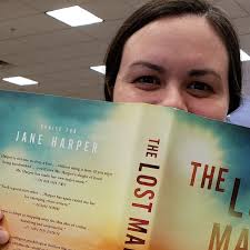 Mystery and medical books for an 86-year-old Scottish woman in Sydney