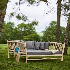 There are six distinct breeds of coonhound. Teak Wood Day Bed Indigenous Uk